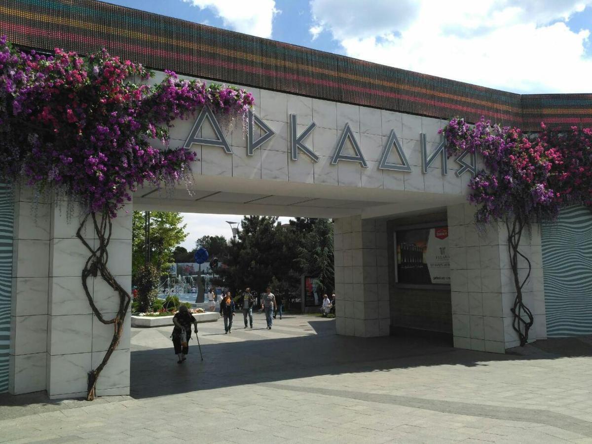 Arcadia Vip Apartments Sea View! Odesa Exterior foto