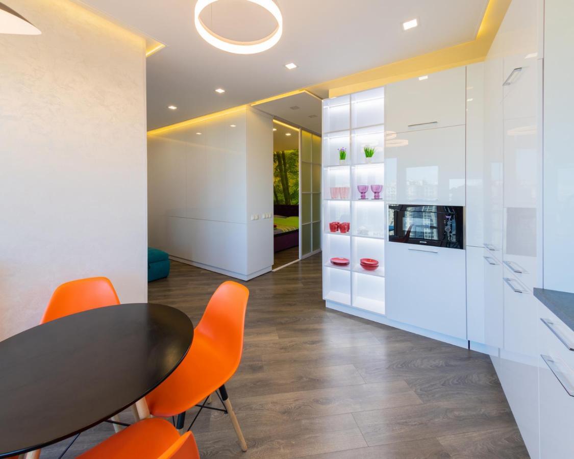 Arcadia Vip Apartments Sea View! Odesa Exterior foto