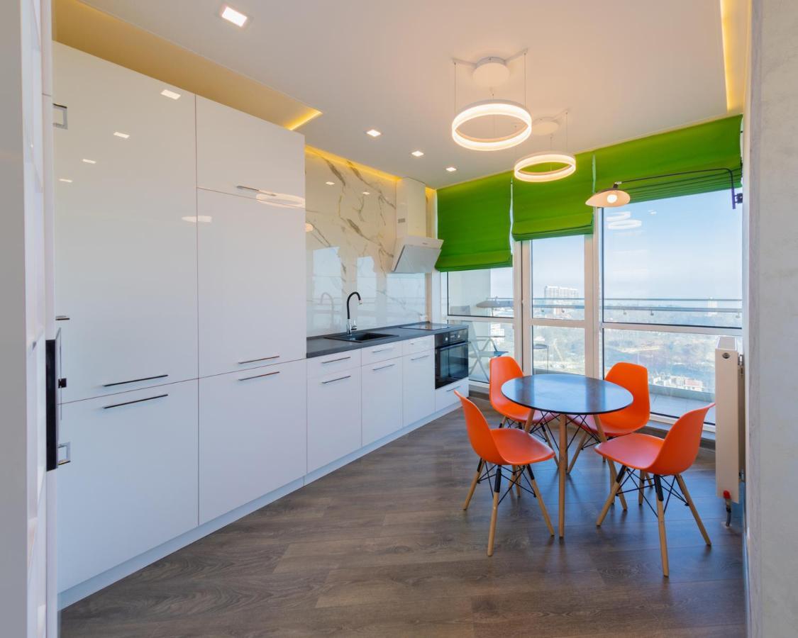 Arcadia Vip Apartments Sea View! Odesa Exterior foto